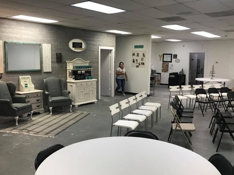 Maids and Moore Cleaning Austin - Laundromat in Austin
