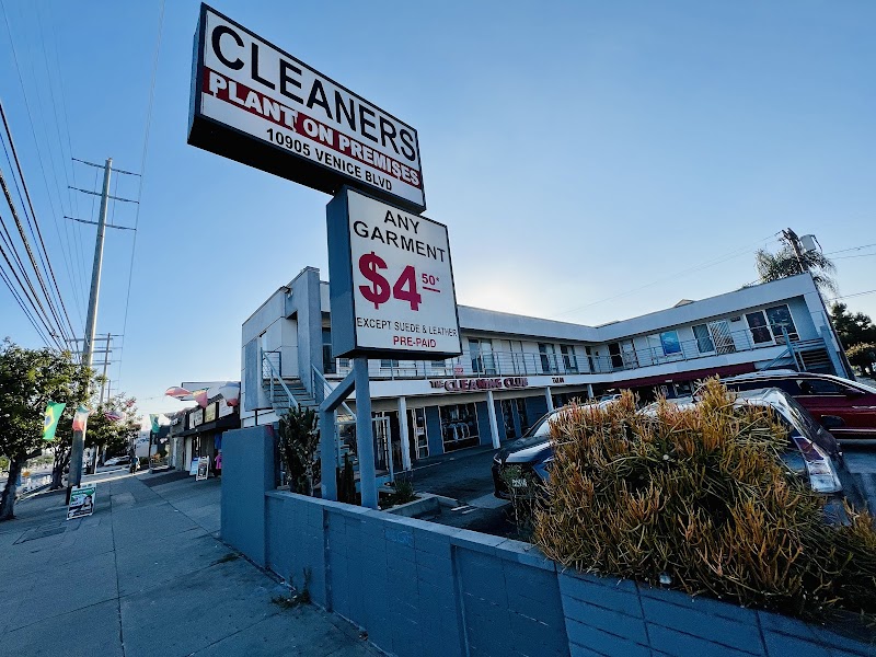 The Cleaning Club - Laundromat in CA 90034